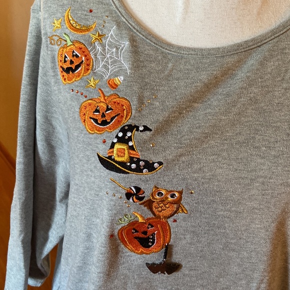 Halloween top. Size XL - Picture 2 of 4